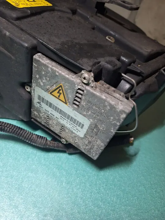 Faróis Xenon Audi TT 8N Esquerdo Direito 8N0941003BN image 6