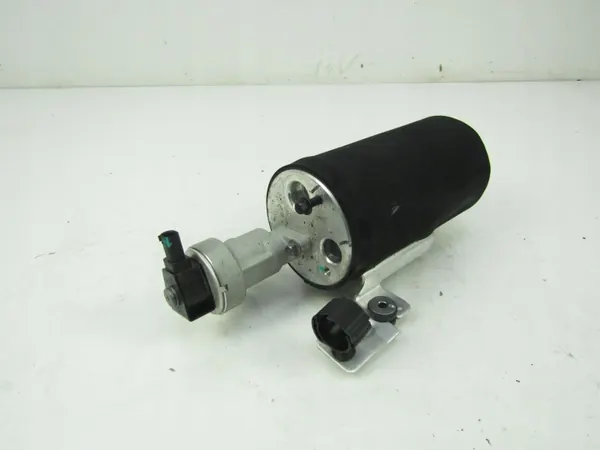 Secador Sensor AC Volvo OEM AK-6-87614 Usado image 6