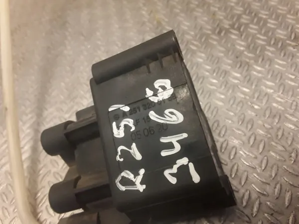 Mercedes-Benz luchtveringmodule OEM 2513200158 image 4