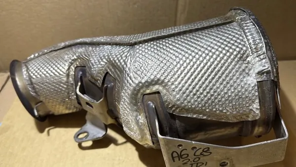 Audi A6 C8 2.0 TDI DPF-Katalysator OEM 05L131705G image 9