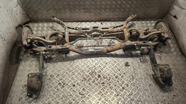 SANKITYLOCTAVIAIIKOMBI Achterophangingbalk Skoda Octavia image 2