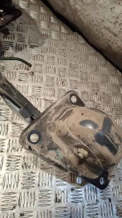 SANKITYLOCTAVIAIIKOMBI Achterophangingbalk Skoda Octavia image 10