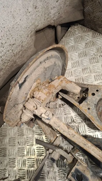 SANKITYLOCTAVIAIIKOMBI Achterophangingbalk Skoda Octavia image 3