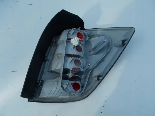 Luz Trasera Izquierda Astra III H Kombi Europa 93186478 image 6