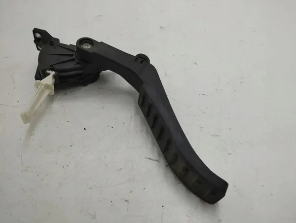 Porsche Cayenne 2005 Gaspedaal OEM 7L0723507B image 2