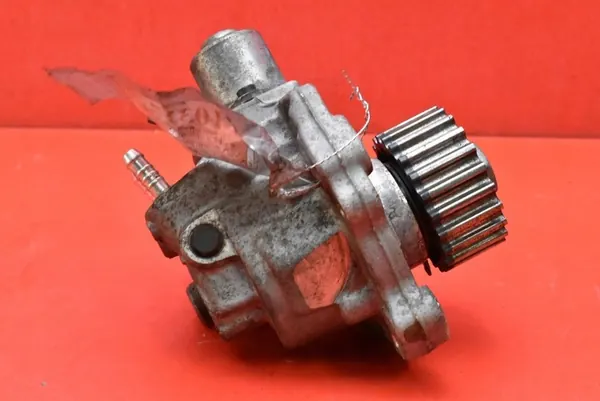 Kraftstoffpumpe Skoda Octavia 3 1.6 TDI 04B130755K image 5