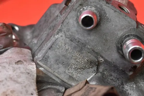 Kraftstoffpumpe Skoda Octavia 3 1.6 TDI 04B130755K image 6