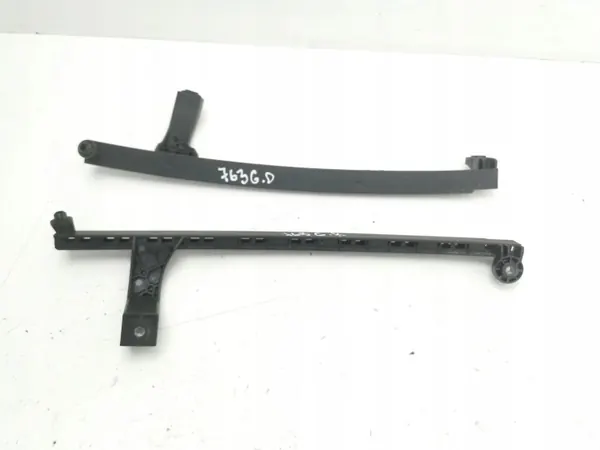 Audi Q2 2017 Bakrutsguide OEM 81A839067 image 6