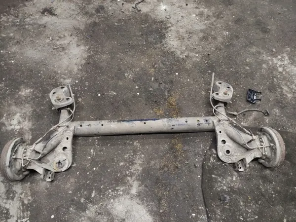 Viga do eixo traseiro FORD FIESTA MK7 OEM FORFIEMK4 image 2