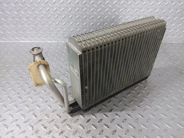 Mercedes S W220 lämmönhaihdutin OEM A2208301058 image 2