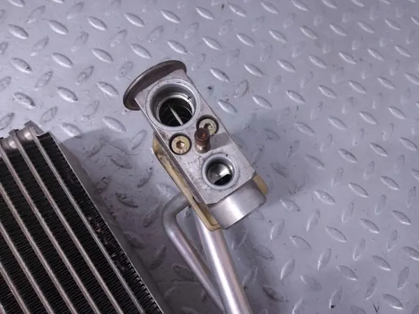Mercedes S W220 lämmönhaihdutin OEM A2208301058 image 3