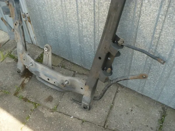 Support moteur Dacia 8200745454 image 3