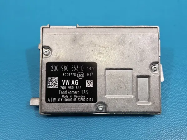 Caméra radar avant Skoda Scala OEM 2Q0980653D image 3