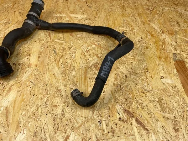 Waterleiding Mercedes W205 image 5