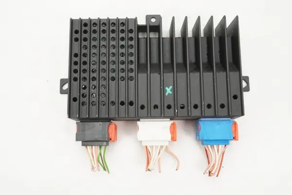 OEM 9666090780 Audioversterker voor Peugeot 508 I image 2