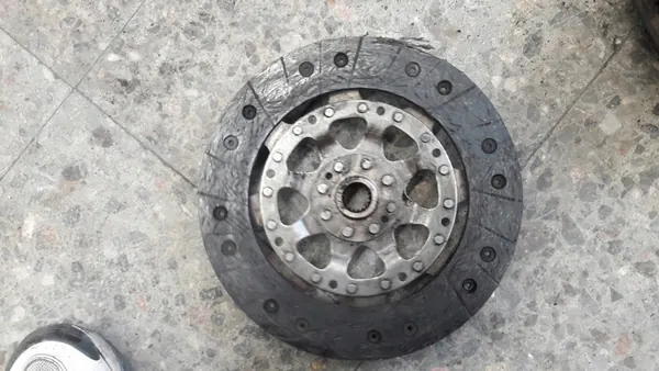 Kytkinlevy 1.6 HDi Citroen C4 Grand Picasso OEM 9653295680 image 5