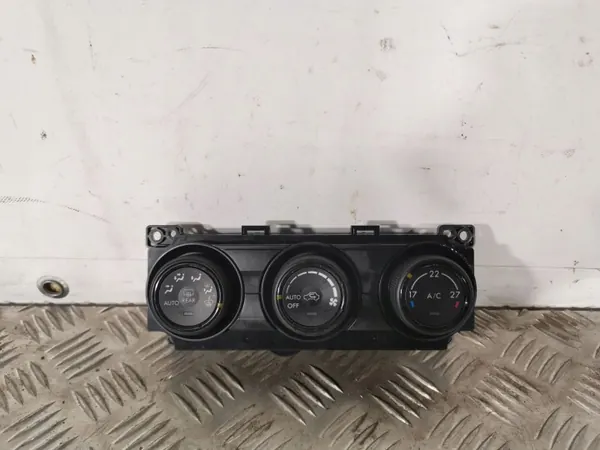 Subaru ilmastointipaneeli OEM 72311FJ070 - Käytetty image 2