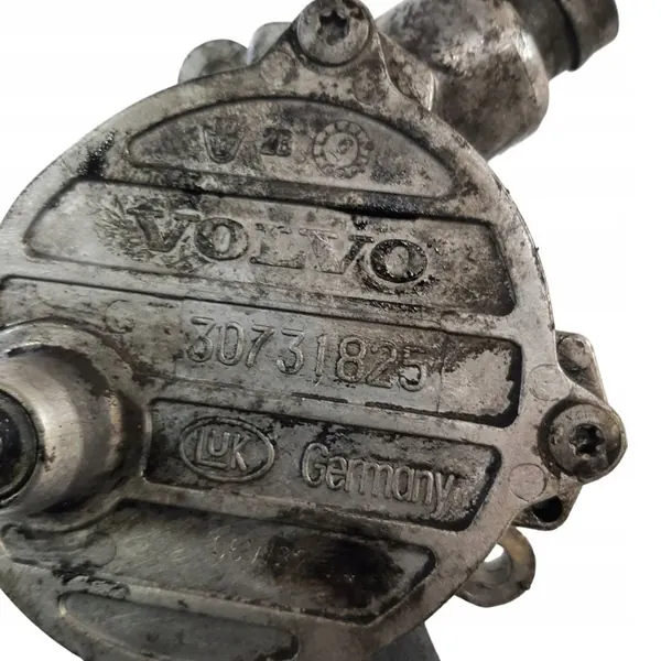 Imupumppu VOLVO V70 III 2.4L diesel 2007 OEM 30731825 image 5