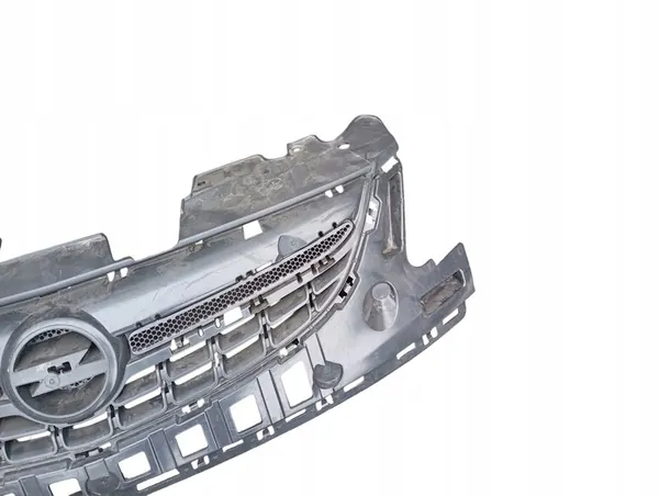 Opel Corsa D Lift Grille OE 13286000 image 4