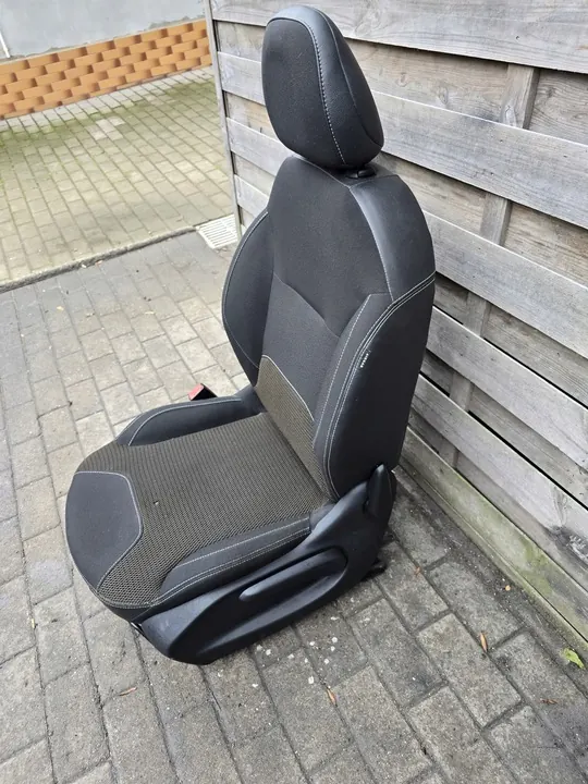 Left Driver Seat Citroen C3 II image 3