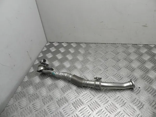 Mercedes-Benz Rör OEM A2761408208 - Begagnad image 2