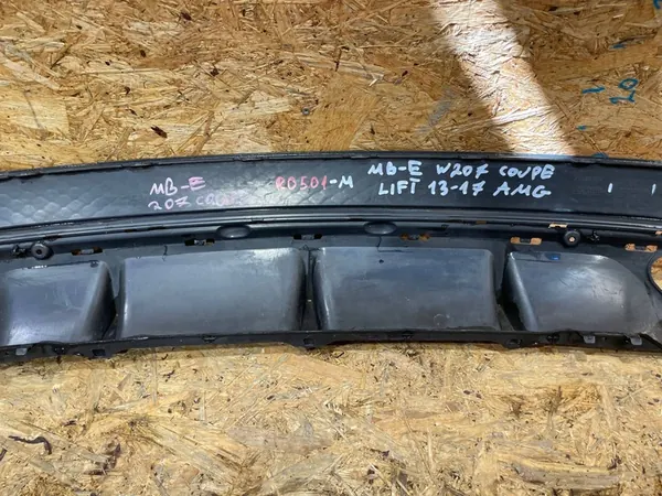 Mercedes E-Klass C207 AMG Lift 13-17 Bakspoiler image 7