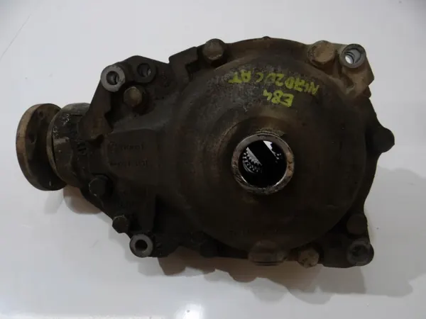 BMW X1 E84 Vaihteisto OEM 7601767 - Käytetty image 2