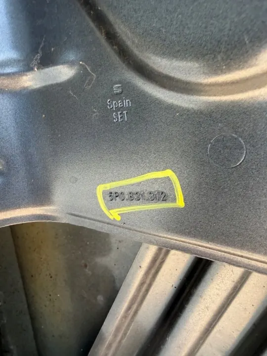 Puerta delantera derecha OEM 5P0831312 para SEAT ALTEA image 7