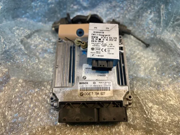 Module Clé EWS BMW X3 E83 M57N OEM 7794627 image 2