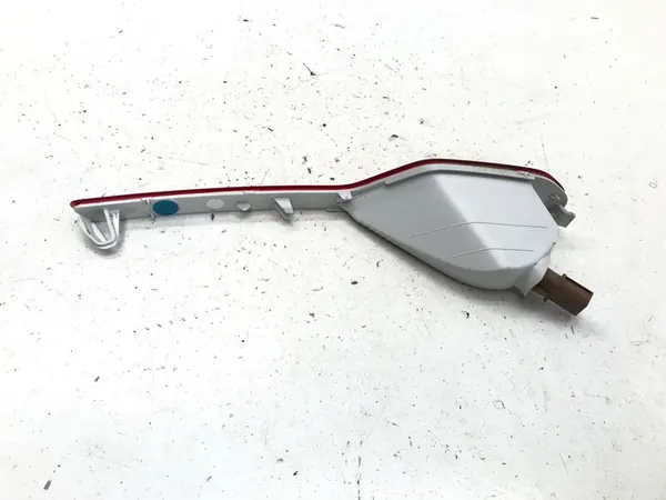 VOLVO XC40 2024 Höger Bakre Dimljus 32228783 image 2