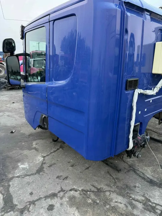 Cabine complète Scania CP 19L bleue - OEM 508224801 image 4