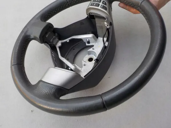 Nahkaohjauspyörä Suzuki Swift MK6 2008 OEM image 4