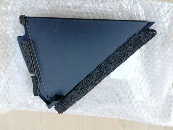 Lexus NX Rechter Achter Driehoekdeksel OEM 67487-78010 image 4