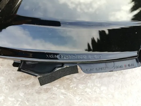 Lexus NX Rechter Achter Driehoekdeksel OEM 67487-78010 image 5