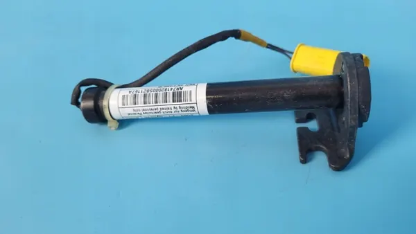 BMW 7418200 Actuateur Pyrotechnique Capot Droit image 5