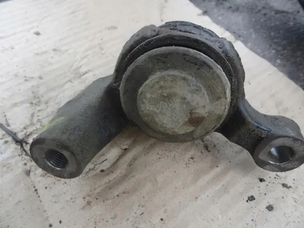 Keskitappi OEM XXXXXXX Toyota Hilux VIII 2.4 D:lle image 3
