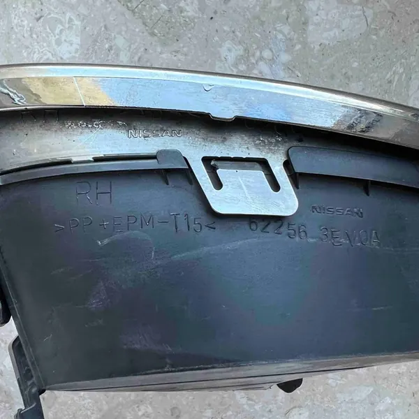 Right Chrome Fog Light Frame Infiniti QX70 FX image 6