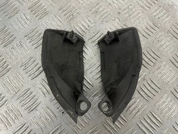 Juntas de esquina ventana Lancia Delta III OEM 735464565/66 image 10