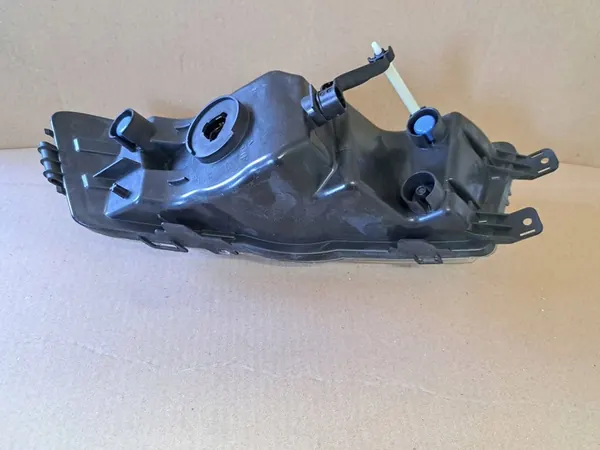 SKODA OCTAVIA III LIFT FAROL ESQUERDO HALÓGENO image 4