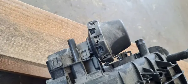 Ansaugkrümmer Q3 83A 2.0 TFSI VW Audi Tiguan II 06L133201FP image 8