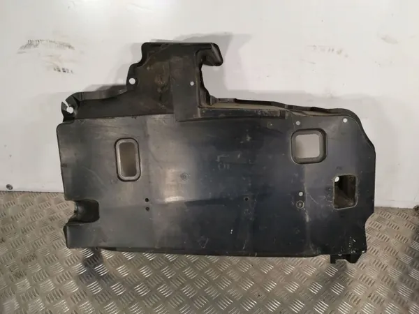 Escudo inferior Toyota C-HR OEM FBZ3207 - Usado image 2