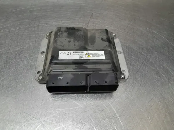 Computadora Motor Subaru Forester II 2.0 OEM 275700-0101 image 2