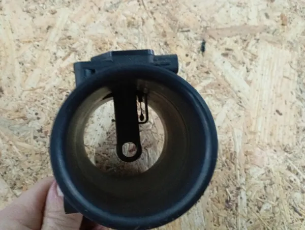 Luftmassenmesser VOLVO V70 2.4 OEM 9202199 image 2