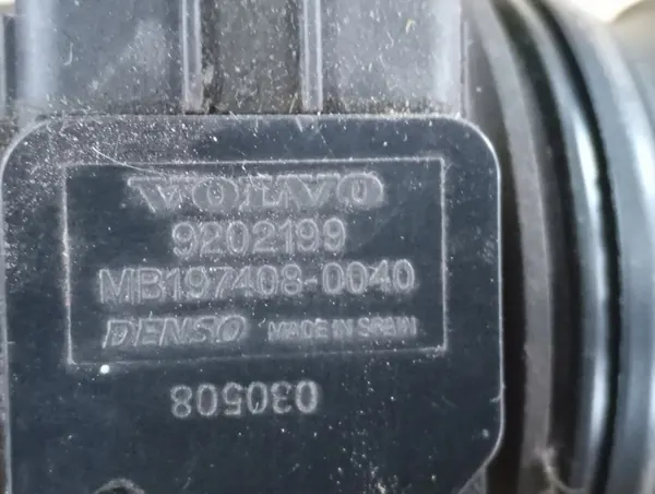 Luftmassenmesser VOLVO V70 2.4 OEM 9202199 image 3