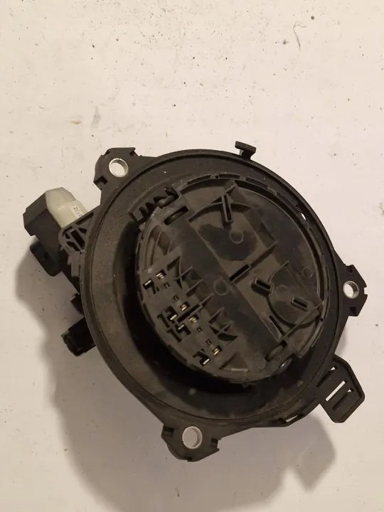 Poignée de coffre arrière Mercedes E W213 OEM A0997500300 image 3