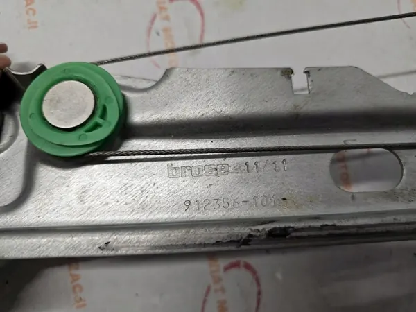 OEM 9682808980 Framvänster fönsterhiss för Peugeot 3008 image 10