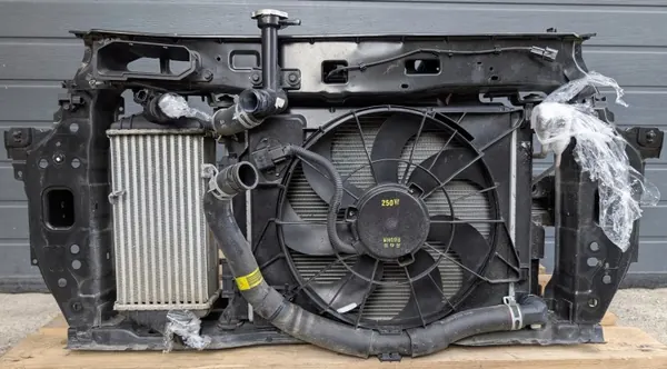 Gebruikte KIA-radiator OEM CHŁODNICE KIA STONIC 1.6 CRDI image 8