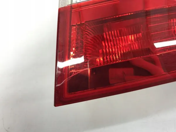 Luz trasera derecha Skoda Rapid image 8