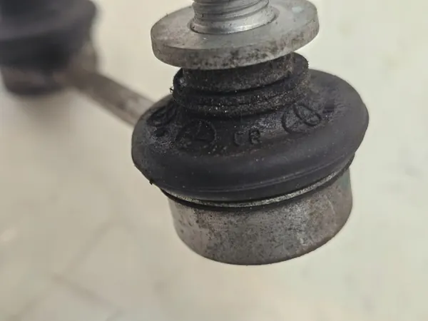 OEM HY53-5489-AB Vorderer Stabilisatorlenker - Gebraucht image 7