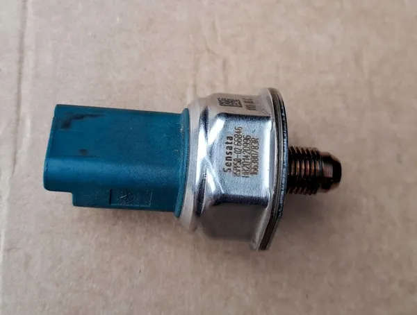 Sensor Presión Combustible OEM 166380783R Renault 1.2TCE image 4